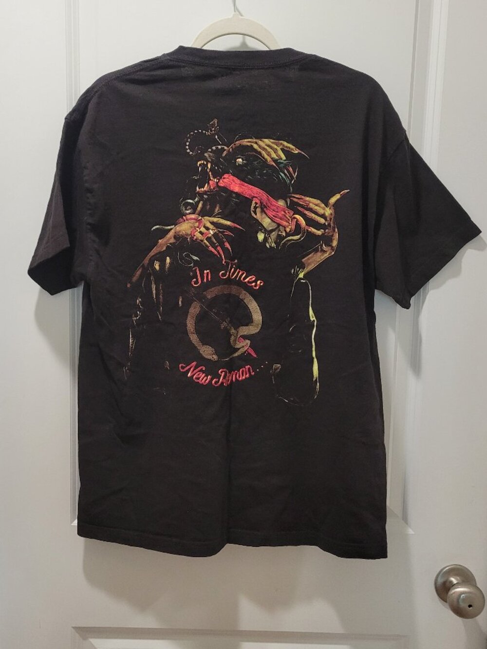 Queens of the Stone Age T-shirt Men's Large